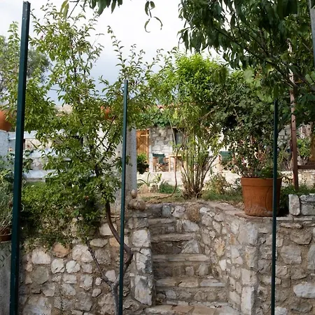 Guest house Filoxenia - The Place Of Experience Himare
