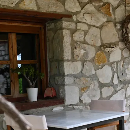 Filoxenia - The Place Of Experience 3* Χειμάρρα