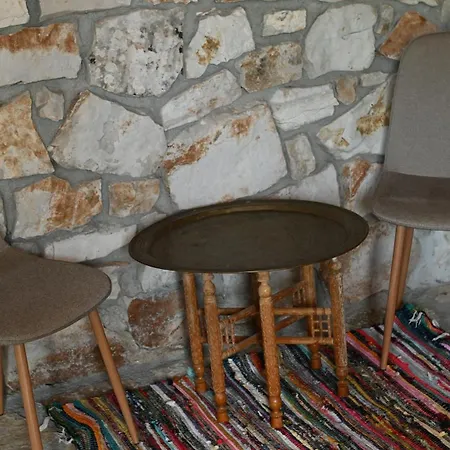 Filoxenia - The Place Of Experience Pensionat Himare