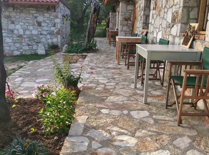 Filoxenia - The Place Of Experience 3* Himarë