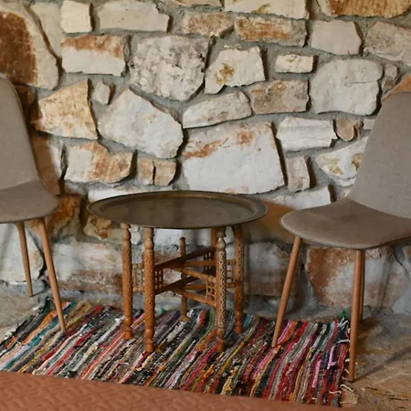 Filoxenia - The Place Of Experience Pensjonat Himara